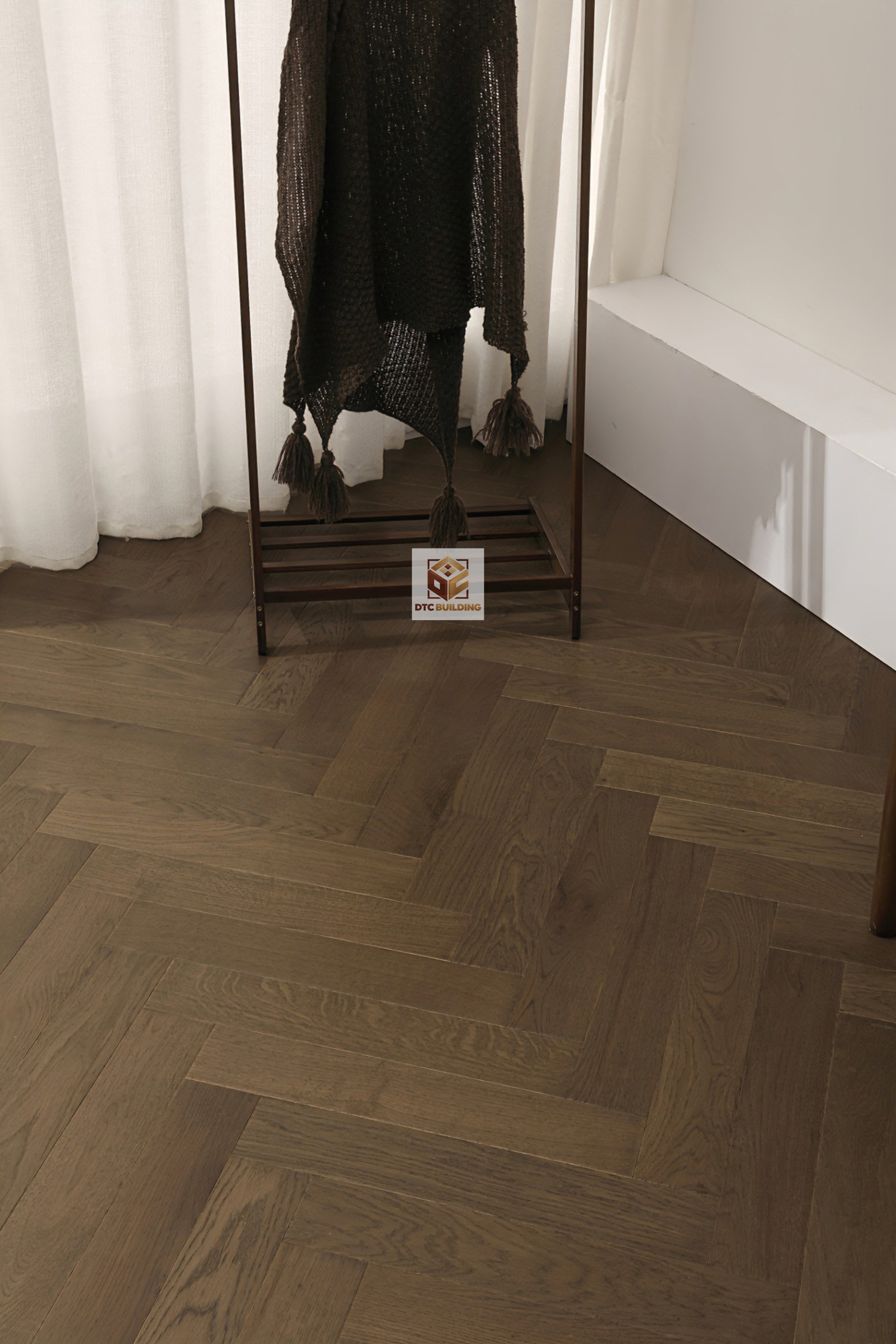 Sàn Herringbone HHC86