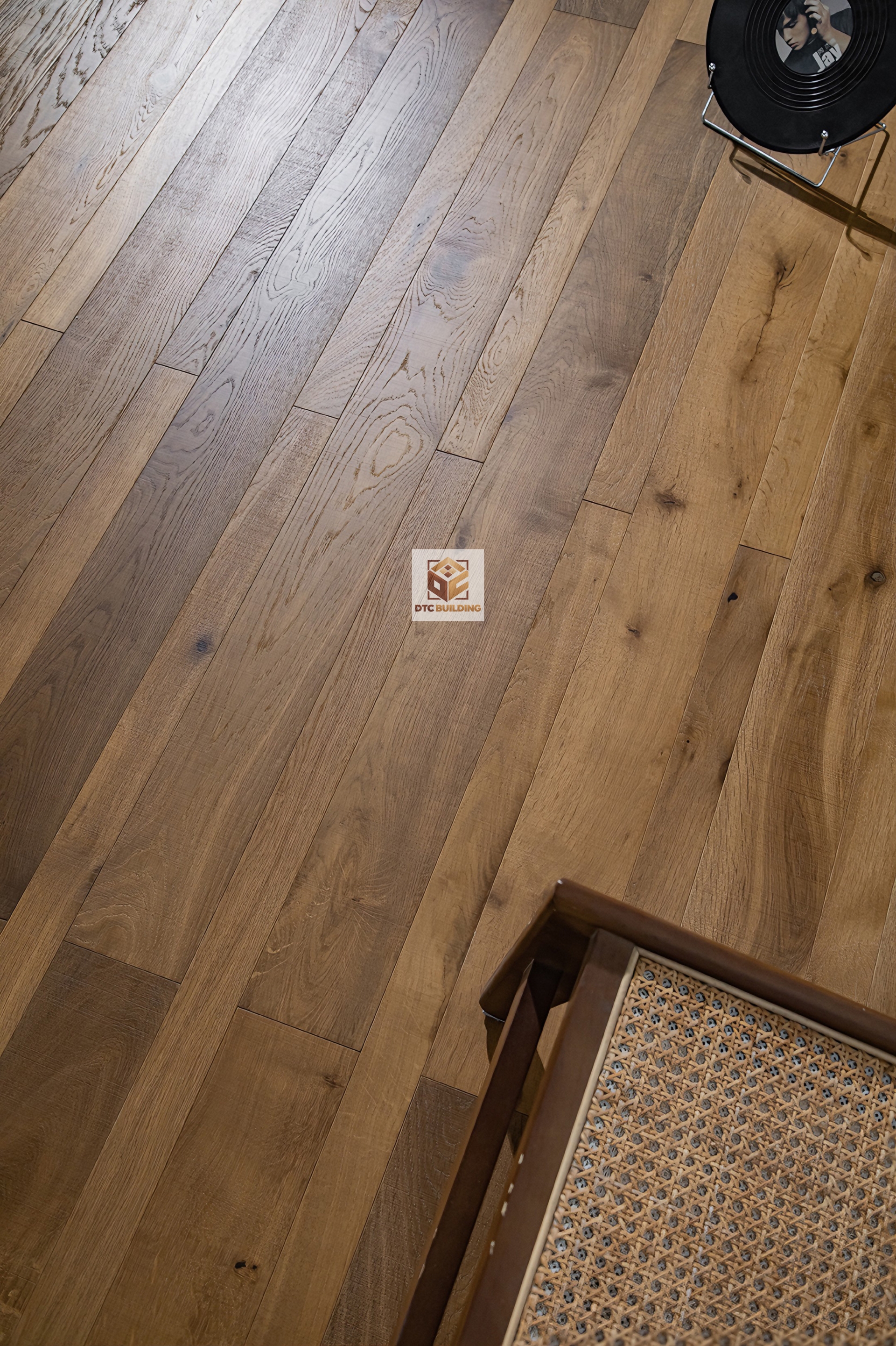 Sàn Herringbone HHZ08