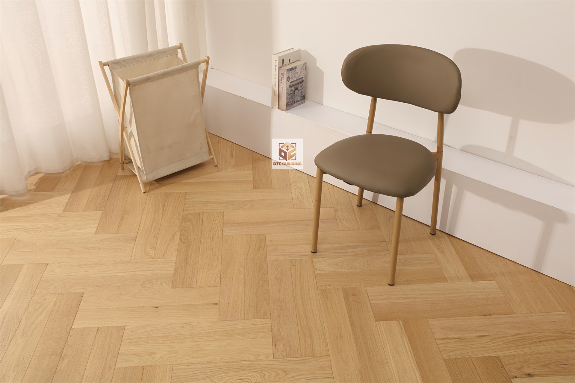 Sàn Herringbone HHC81