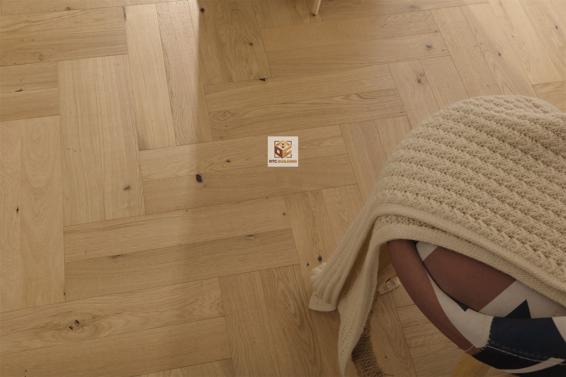 Sàn Herringbone HHC88